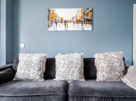 Cozy 2-Bed Home in Middleton，位于米德尔顿的酒店