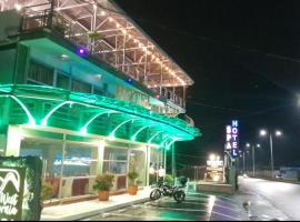 西加州酒店，位于亚美尼亚的酒店