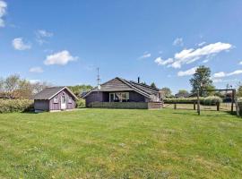 FY131-Middelfart-Stjernevej-111，位于米泽尔法特的酒店