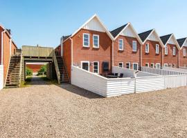 5 person holiday home in R&oslash;m&oslash;-By Traum，位于森讷比的自助式住宿