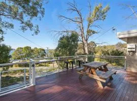 Coningham Beach House - 3 Bedrooms