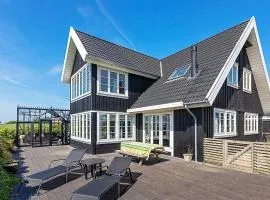 Panoramic Retreat with Spa