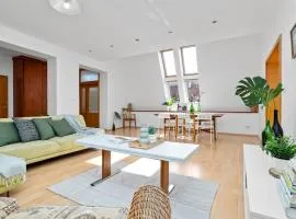 Main Square Luxe Apt & In The Heart of Bratislava Old Town