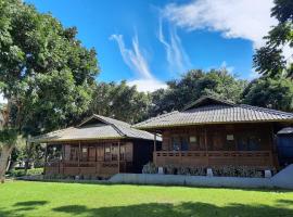 Tjapoeng Resort Pancawati，位于Ciherangsating的酒店