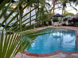 The Miami Lakes Pool House