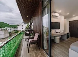 Catba SunWoo Homestay & Hotel