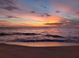 Palu - at The Lighthouse，位于安帕赖的酒店