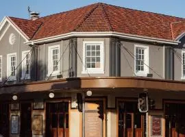 Islington Barracks Hotel