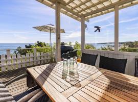 6823-Allinge-Tejnvej-41，位于阿灵厄的酒店