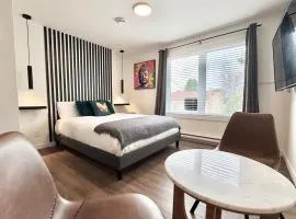 Levis Downtown New Studio #3 AC, WiFi and 2 Parking spaces
