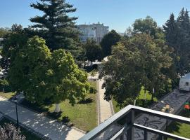 Meraki Residence，位于Ungheni的酒店