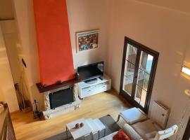 Coqueto dúplex - ORDESA l WIFI l VISTAS l GARAJE，位于菲斯卡尔的酒店