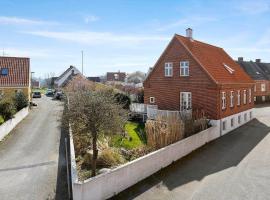 5650-Svaneke-Brugsebakken-10，位于斯瓦讷克的酒店