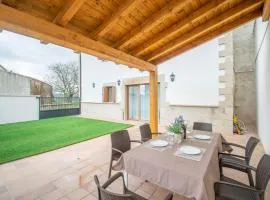 Amplia casa rural con barbacoa y jardín en Navarra