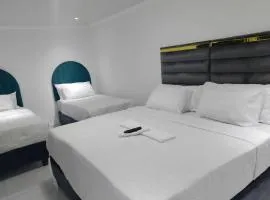 Guest Lodge on 12 Duminy