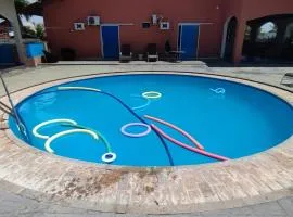 Casa com Piscina Grande em Salinas