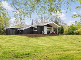 TV1593-Frederikshavn-Kaeruldvej-5，位于腓特烈港的酒店