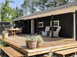 TV1557-Albaek-Apollonvej-1