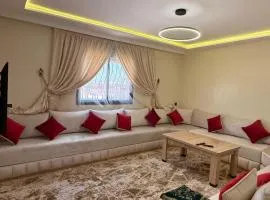 Cozy Bright Family Apartment Near City Center