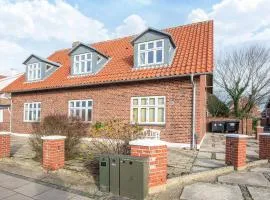 Holiday apartment near town square
