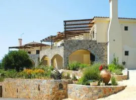 Romantic Holiday Home in Drosia