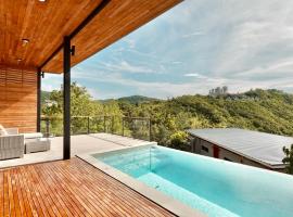 Yume17 - Sea View Villas, Private Pools, Studio Rooms，位于恰洛克拉姆的酒店