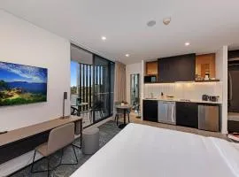 Littomore Suites Kingswood