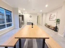 Silky Oak Stay - Brand New House in Griffin