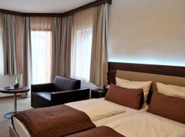 MAMMA MIA Hotel，位于Lamprechtshausen的酒店