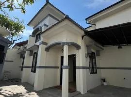 Kita Home Plamongan Indah