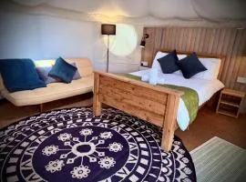 Between Rivers Camping @ The Old George Inn