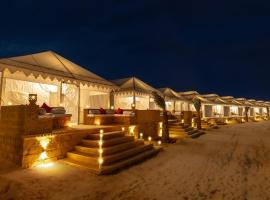 Golden Star Desert Camps & Resort，位于斋沙默尔的酒店