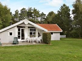 4 star holiday home in Rødby，位于克兰尼茨的酒店