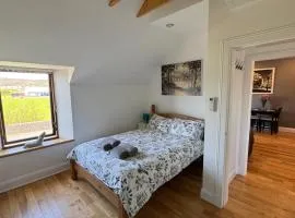 Unkenhaus. Cosy, modern apartment, private parking