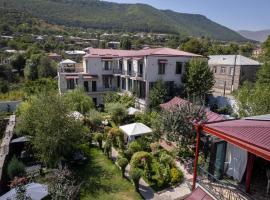 REDROOF country house hotel，位于戈里斯的酒店