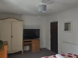 52 - room 4 - city view