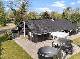 40166-Juelsminde-Fasanlunden-8，位于尤尔斯明讷的酒店