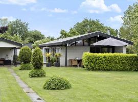 30536-Odder-Strandagervej-3，位于欧德尔的酒店