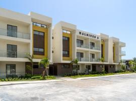 Paradisiac Euphoria Beach Access Pool 24hr Gated，位于Richmond的酒店