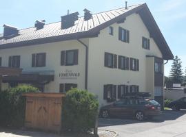 Haus Föhrenwald Ferienwohnung Mundeblick，位于蒂罗尔-泽费尔德的高尔夫酒店