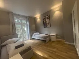 Modernes Apartment mit 2 Schlafzimmern und Küche