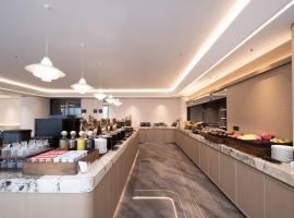 衢州柯城体育中心亚朵酒店，位于衢州的酒店