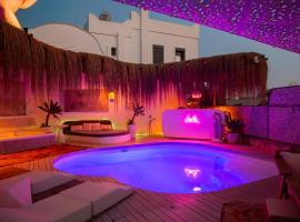 3Bedroom Villa with Pool and Sea Wıew in Bodrum BD447，位于博德鲁姆的酒店