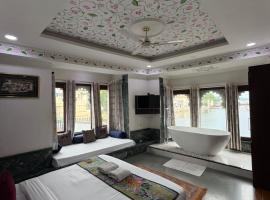 Hide-In Udaipur - A Lake View Boutique Hotel，位于乌代浦的酒店