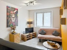 Logement de 40m2 de plein pieds dans une maison avec parking et terrasse