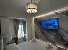 Charma Luxury Apartment - ROMA