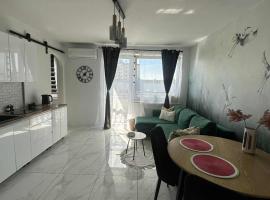 Piła- balkon-3 osoby-2 łóżka-przytulny apartament，位于皮拉的酒店