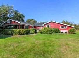 Holiday Home Gudni - 250m from the sea by Interhome