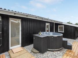 Holiday Home Doreen - from the sea by Interhome，位于比耶勒高的酒店