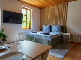 Ferienwohnungen Alter Schulhof, Mitten im Allgäu